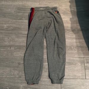 Basically new, aviornation striped women’s sweatpants!